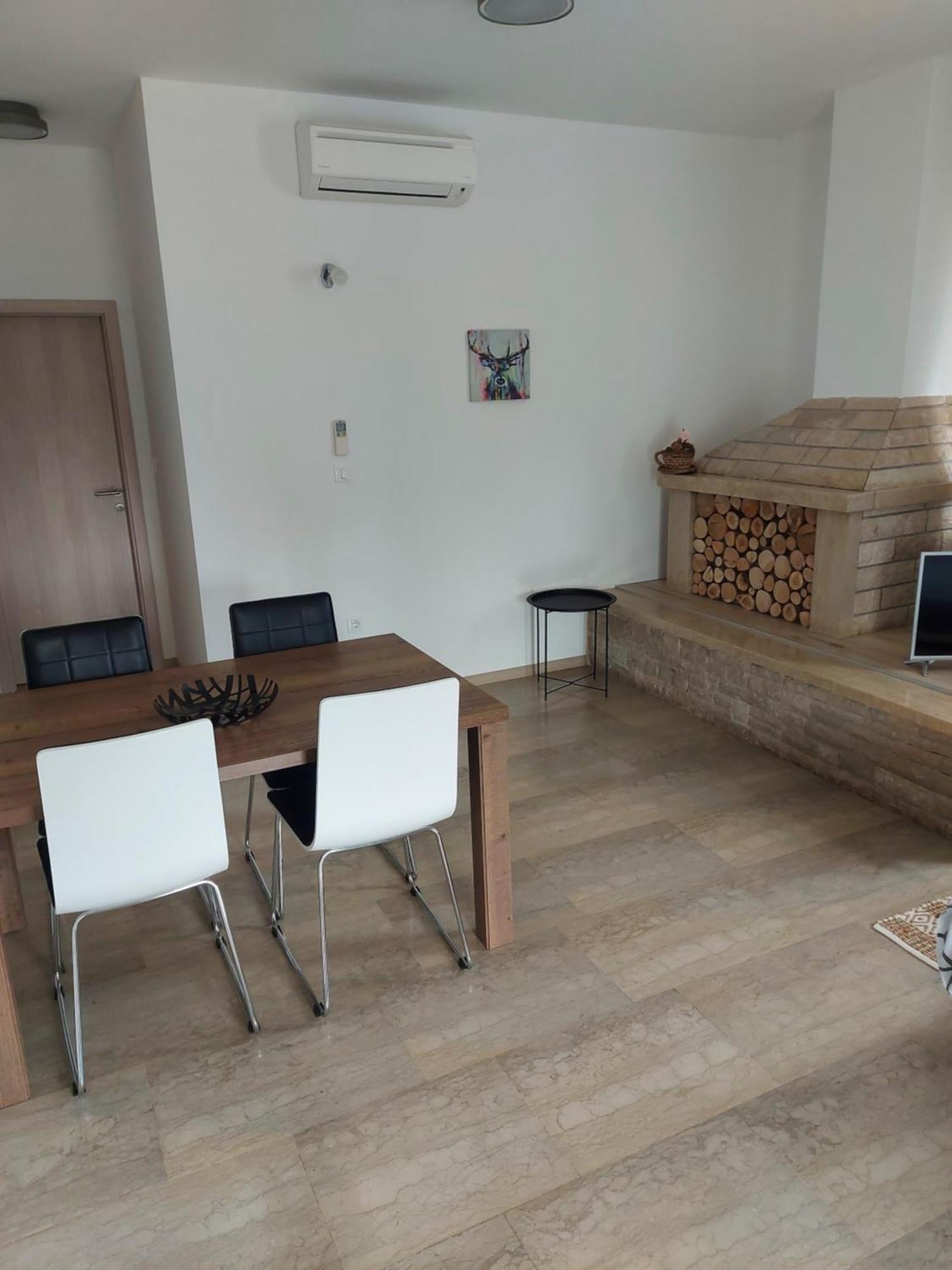 Guest House Flora Pazin Phòng bức ảnh