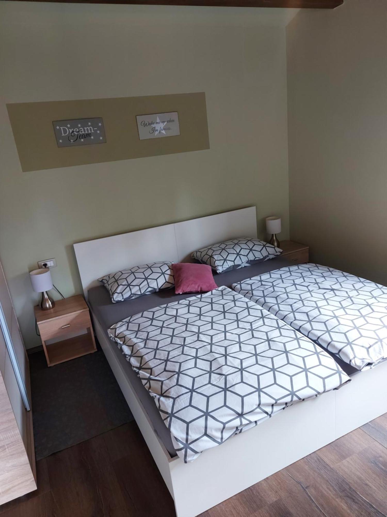 Guest House Flora Pazin Phòng bức ảnh