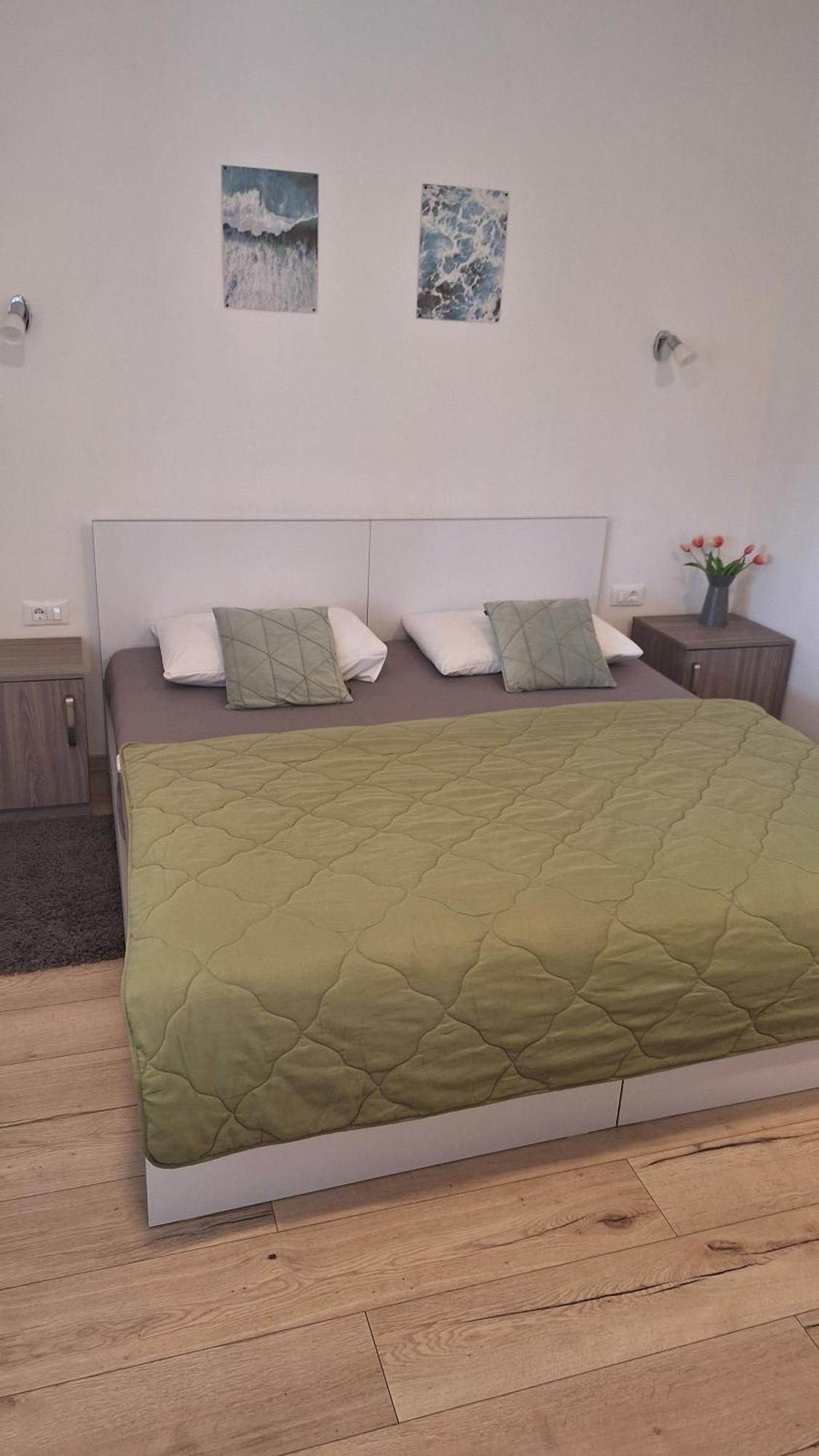 Guest House Flora Pazin Ngoại thất bức ảnh